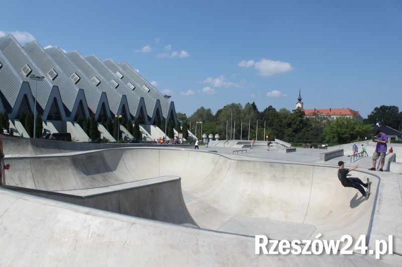 Skatepark przy Hali Podpromie w Rzeszowie