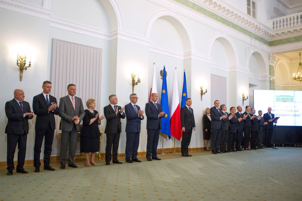 - Praca samorządowca to działalność, która wymaga serca, to służba - mówił prezydent we wtorek na spotkaniu z samorządowcami (fot. prezydent.pl)