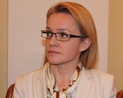 Alicja Wosik dostała prace w urzędzie marszałkowskim. Szybko pojawiły się głosy o politycznej “nagrodzie”