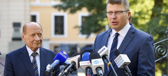 Tadeusz Ferenc zrezygnował ze stanowiska prezydenta! Poparł ministra Marcina Warchoła (VIDEO)